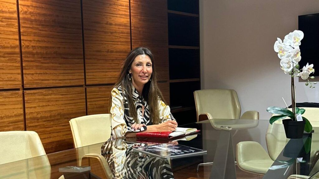 carmen lópez oversea