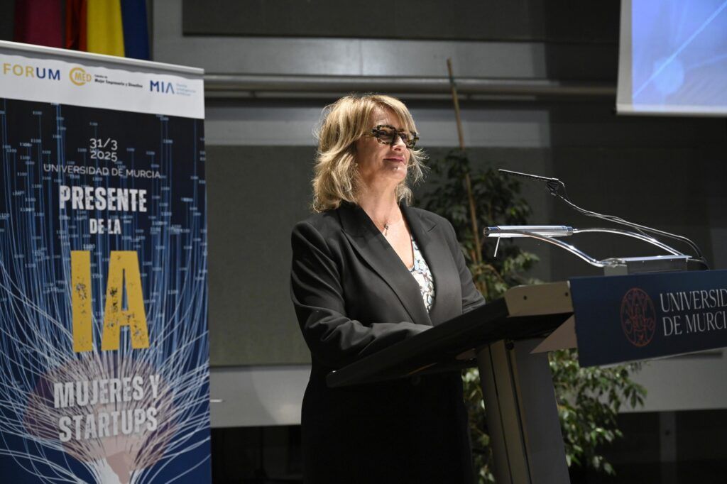 Isabel Martínez Conesa, directiva de Cátedra de Mujer Empresaria y Directiva / Foto: Alfonso Duran